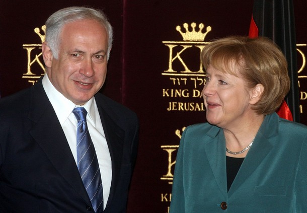 In message to Netanyahu, Merkel presses for two-state peace 